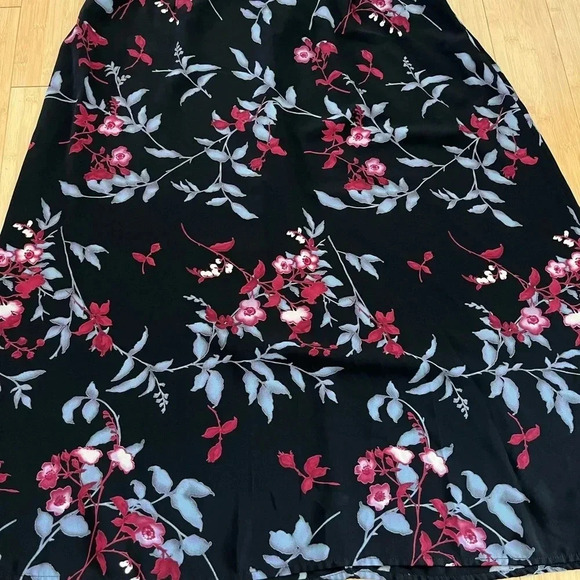 Casual Corner Maxi Skirt - Picture 3 of 3